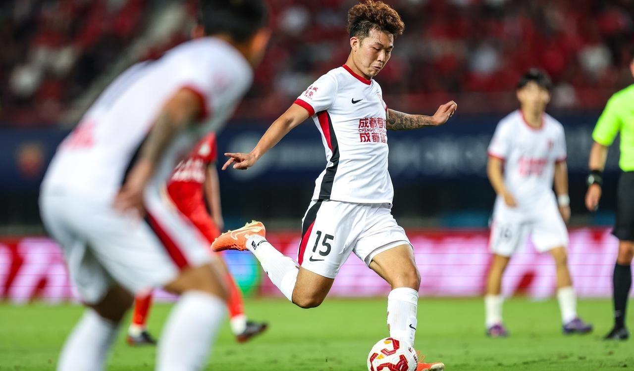 裁判也抢镜 裁判也抢镜