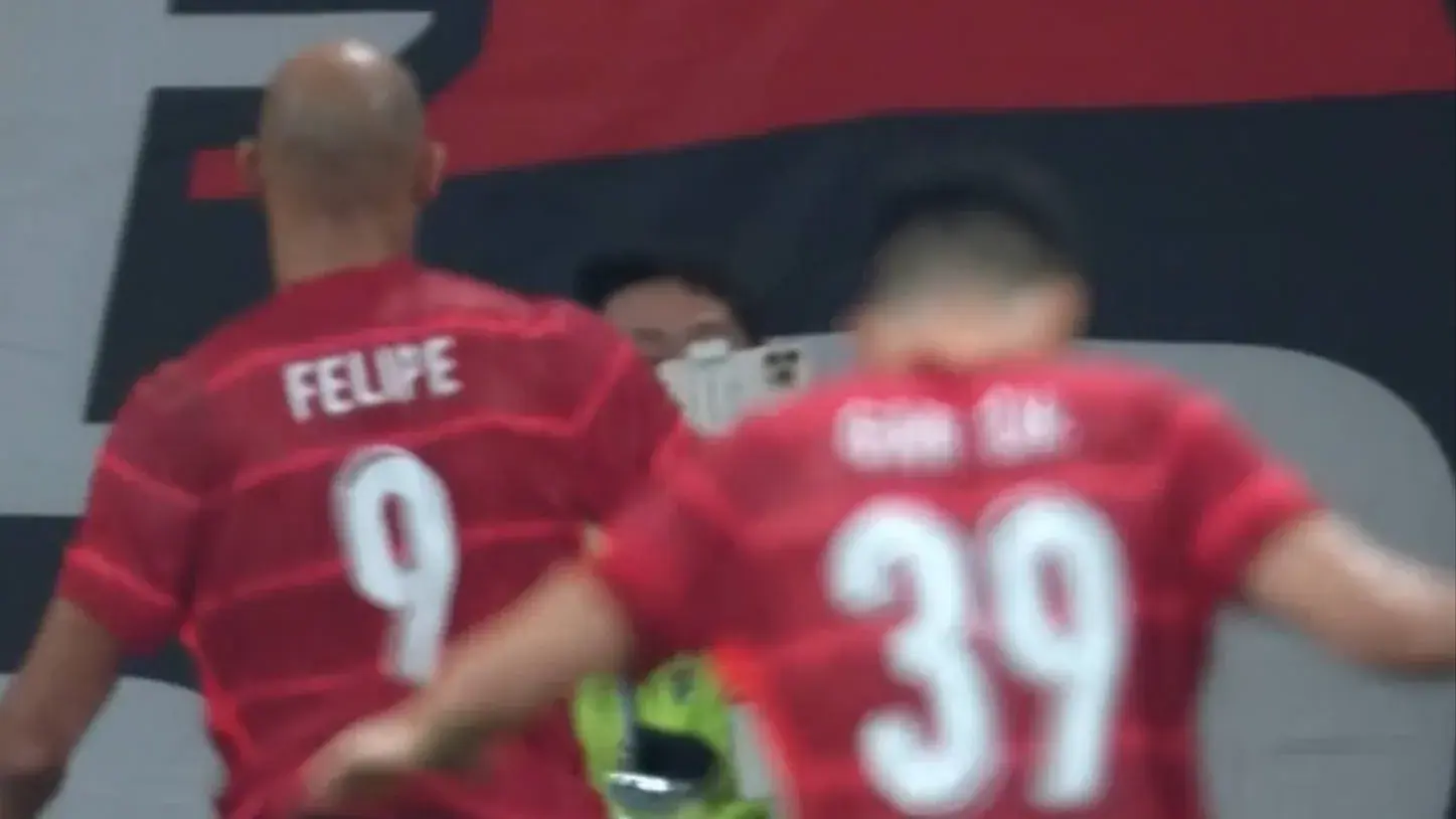 首度登陆亚, amp, 展开试探