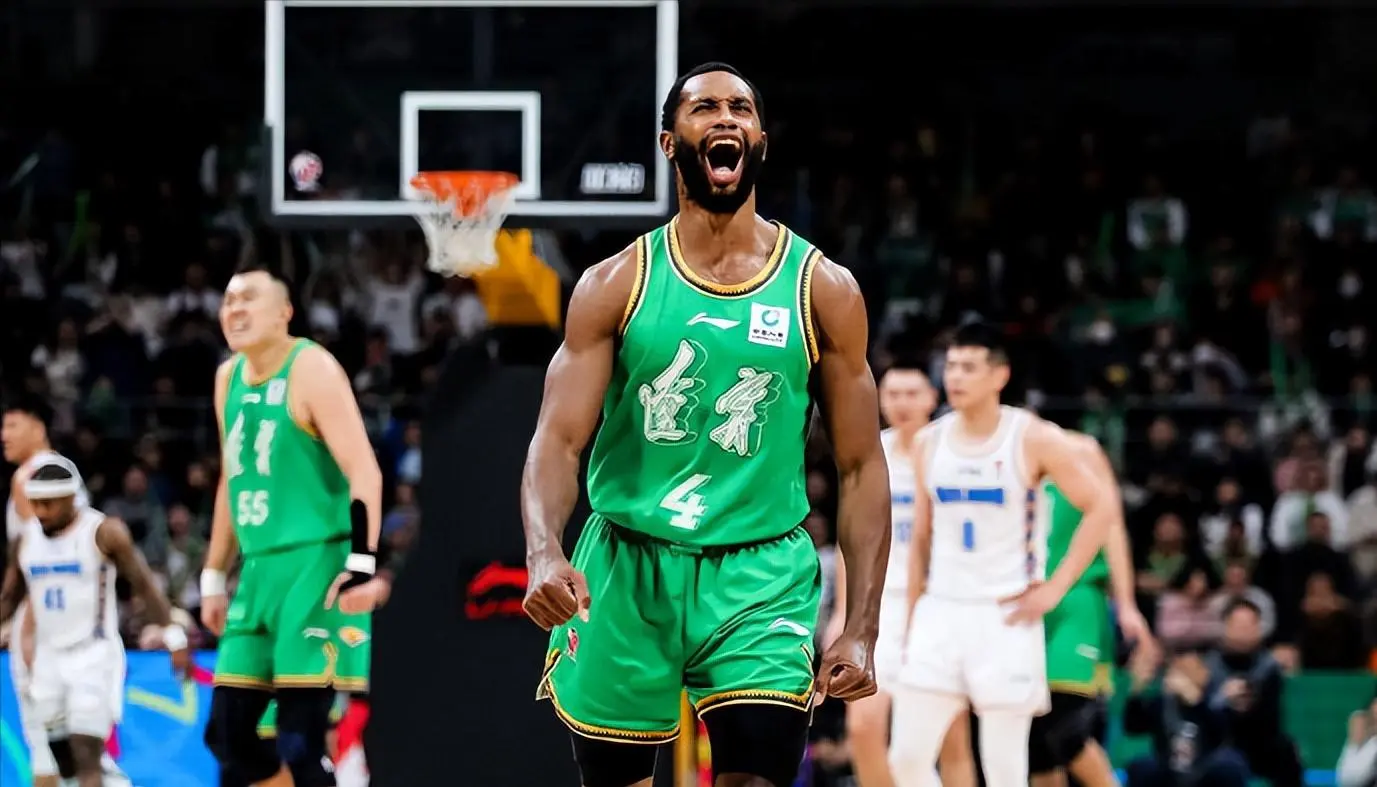 alt, 一外援, 鲍威尔